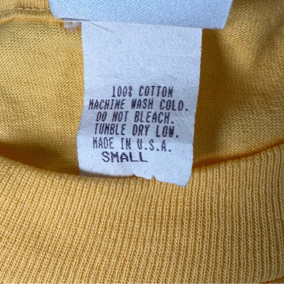NWT Vintage Bellagio Summer 2000 Millenium Y2K Dandelion Yellow Tshirt Small - Picture 5 of 7